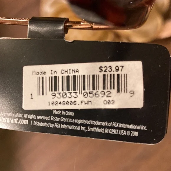 Foster Grant & Co. Ladies Sunglasses - Picture 7 of 8